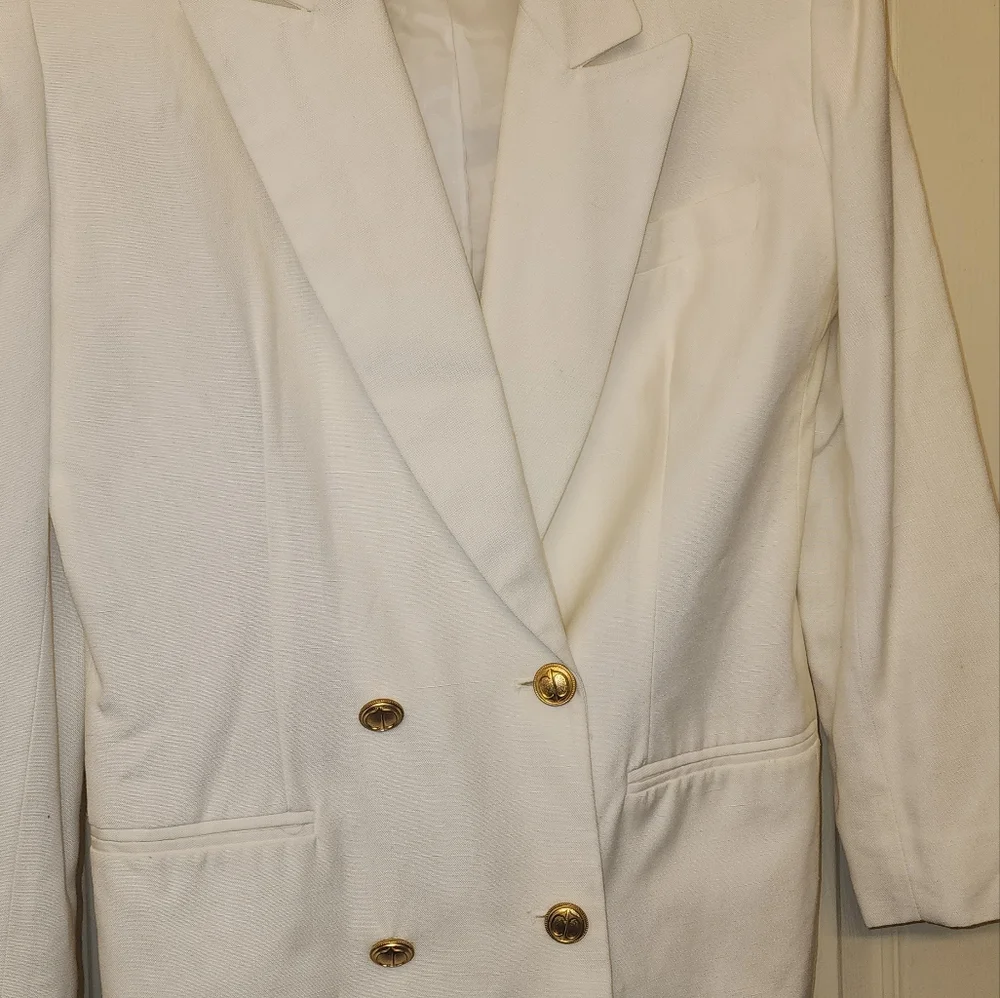 Christian dior jacket-size 6, off white color